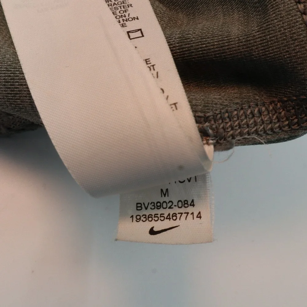 Nike Dri-FIT Sports Bra Womens Medium‎ Grey Racerback BV3902-084